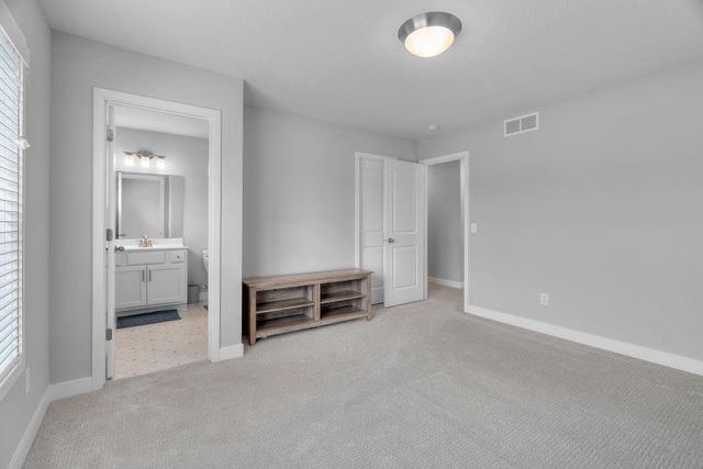 17850 Evershed Way, Lakeville, MN 55044