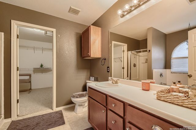 10430 TIGER FLD, San Antonio, TX 78251