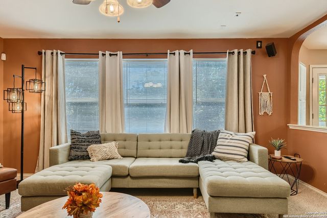 10430 TIGER FLD, San Antonio, TX 78251