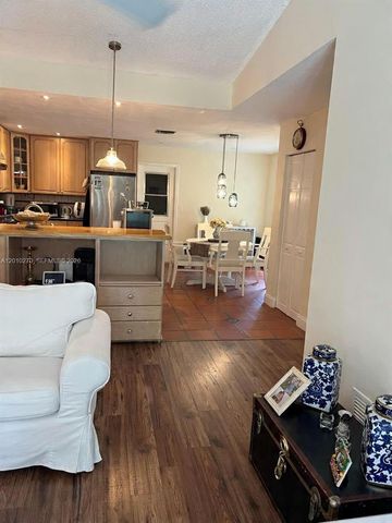 14740 SW 159th St, Miami, FL 33187