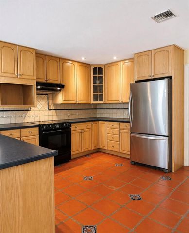 14740 SW 159th St, Miami, FL 33187