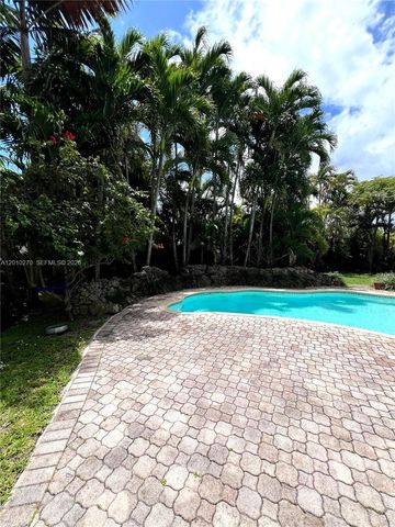 14740 SW 159th St, Miami, FL 33187