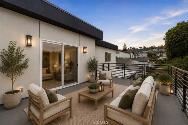 24224 Ocean Avenue, Torrance, CA 90505