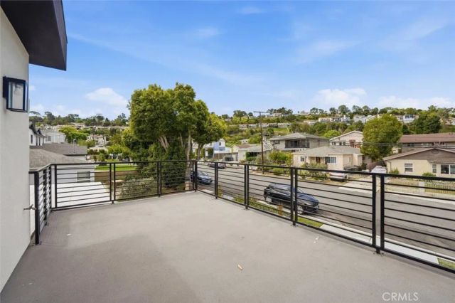 24224 Ocean Avenue, Torrance, CA 90505