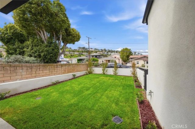 24224 Ocean Avenue, Torrance, CA 90505