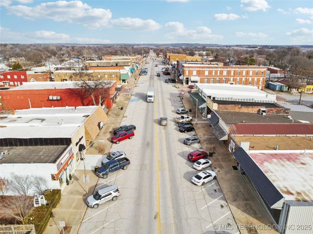 212 S Broadway Street, Cleveland, OK 74020