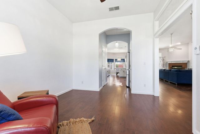 1109 W Cinnamon Avenue, Hanford, CA 93230