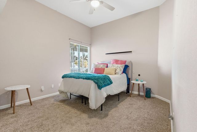 1109 W Cinnamon Avenue, Hanford, CA 93230