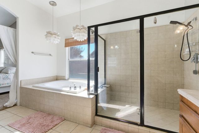 1109 W Cinnamon Avenue, Hanford, CA 93230