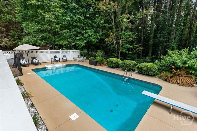 17 Pineforest Drive, Winterville, GA 30683