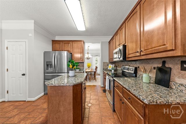 17 Pineforest Drive, Winterville, GA 30683