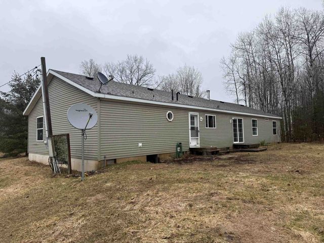 8211 W Moorestown Road, Manton, MI 49663