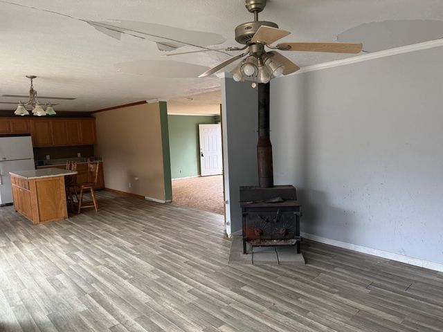 8211 W Moorestown Road, Manton, MI 49663