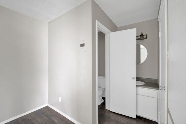 4406 Avenue C Ave 205, Austin, TX 78751