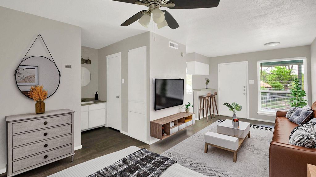 4406 Avenue C Ave 205, Austin, TX 78751