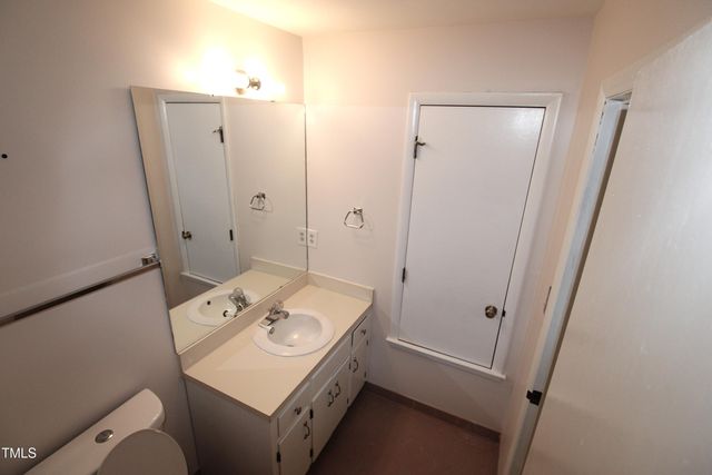 906 Flanders Street, Garner, NC 27529