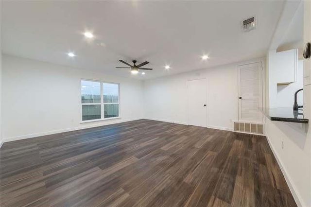 5535 Pine PL, Austin, TX 78744