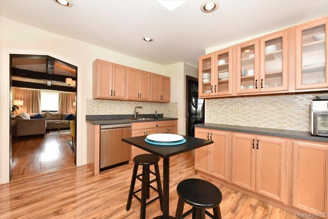 90 4th Avenue, East Rockaway, NY 11518
