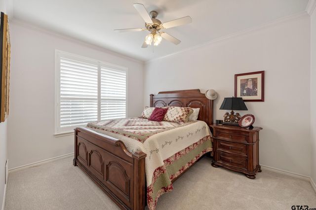1915 Hollyglen, Tyler, TX 75703