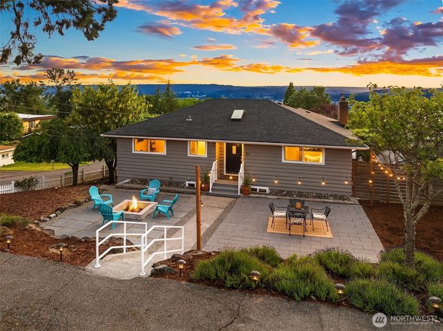811 Grant Avenue S, Renton, WA 98057