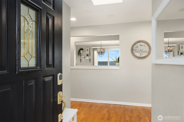 811 Grant Avenue S, Renton, WA 98057