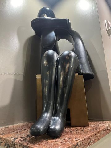 850 N Miami Ave W-1808, Miami, FL 33136