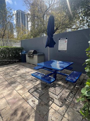 850 N Miami Ave W-1808, Miami, FL 33136