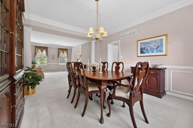 21 Surry Lane, Franklin Twp., NJ 08802