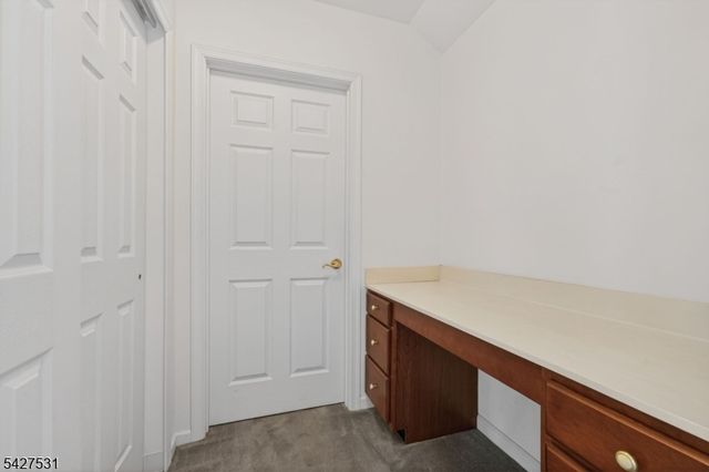 21 Surry Lane, Franklin Twp., NJ 08802