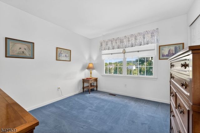 21 Surry Lane, Franklin Twp., NJ 08802