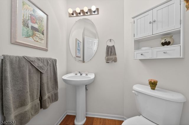 21 Surry Lane, Franklin Twp., NJ 08802