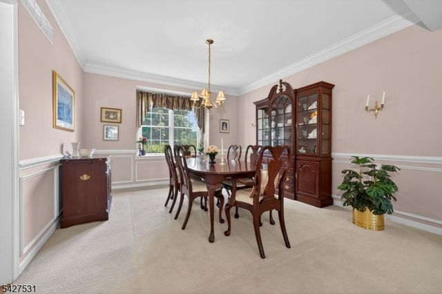 21 Surry Lane, Franklin Twp., NJ 08802