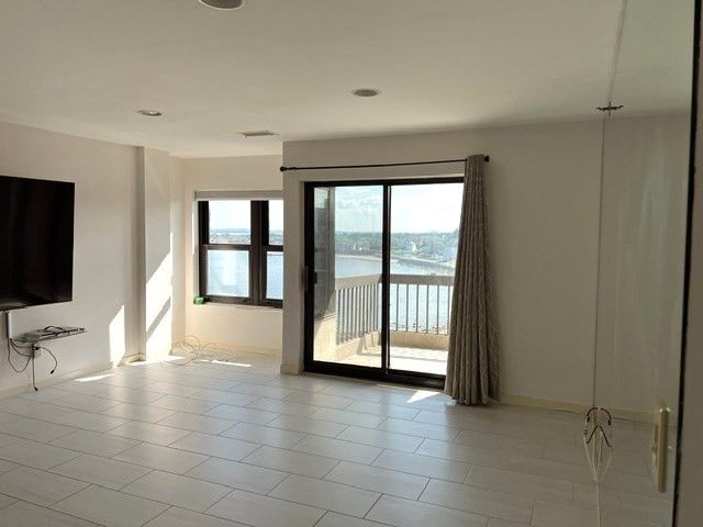1 Seal Harbor Rd 815, Winthrop, MA 02152