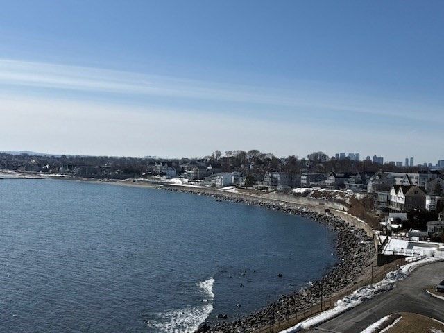 1 Seal Harbor Rd 815, Winthrop, MA 02152