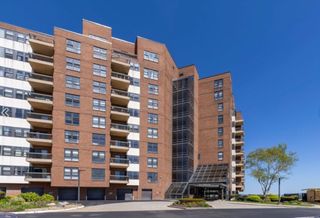 1 Seal Harbor Rd 815, Winthrop, MA 02152