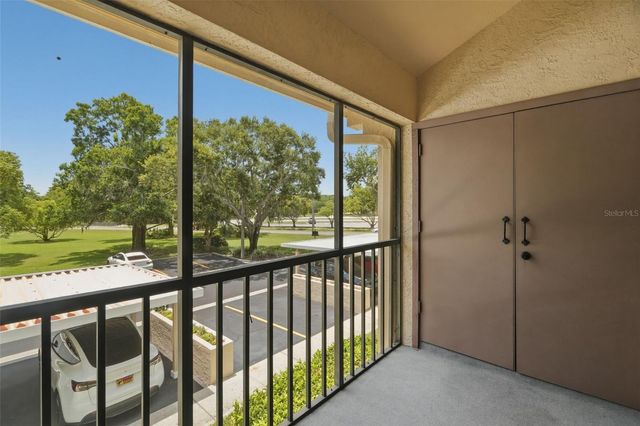 60 ST ANDREWS PLACE 60, Oldsmar, FL 34677