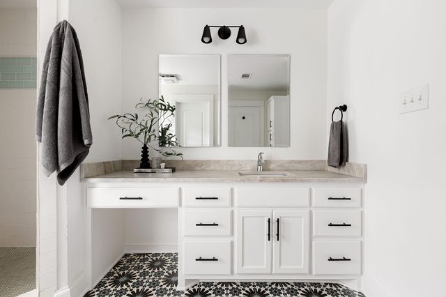 1313 E 13th ST, Austin, TX 78702