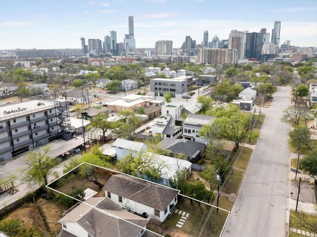 1313 E 13th ST, Austin, TX 78702