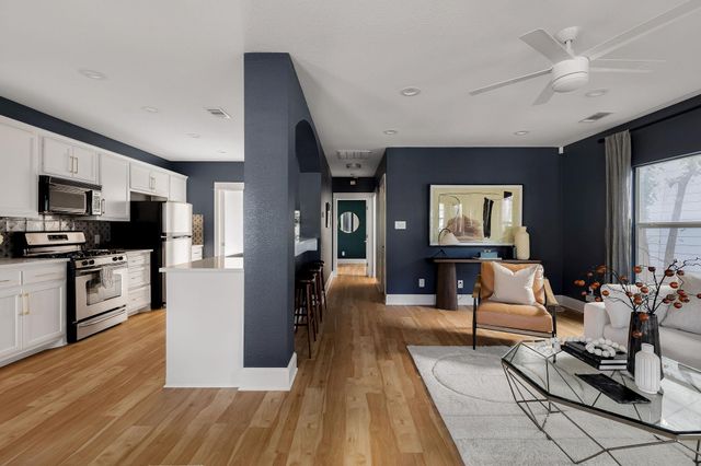 1313 E 13th ST, Austin, TX 78702