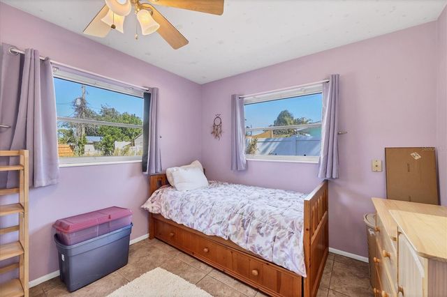 5135 BROOKMEADE DRIVE, Sarasota, FL 34232