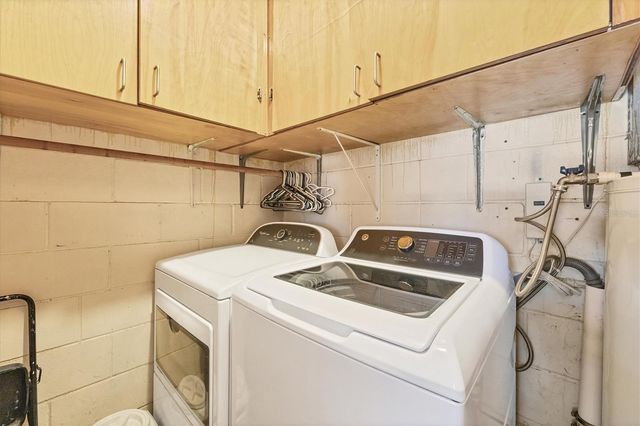 5135 BROOKMEADE DRIVE, Sarasota, FL 34232