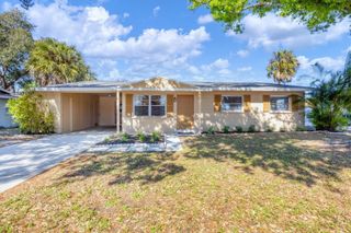 5135 BROOKMEADE DRIVE, Sarasota, FL 34232