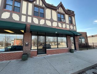 27 E Park Boulevard, Villa Park, IL 60181