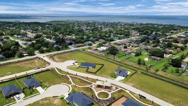3208 White Sycamore Court, Texas City, TX 77590