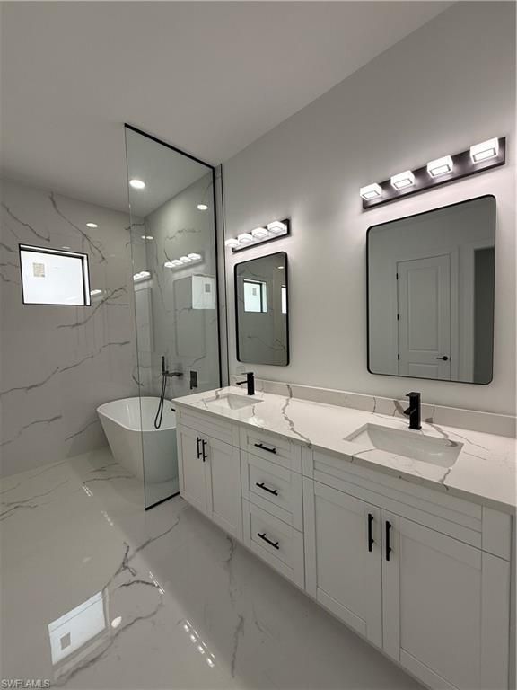 Image 13 of property listing at 3510 46th AVE, Cape Coral, FL 33993