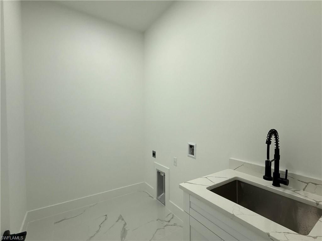 Image 25 of property listing at 3510 46th AVE, Cape Coral, FL 33993
