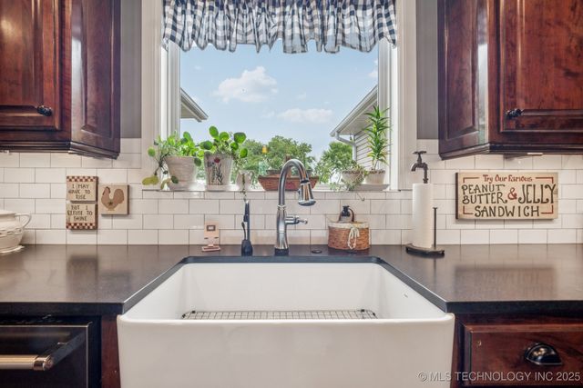 791 Wild Rose Road, Indianola, OK 74442