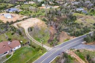 10096 Victoria Drive, Redding, CA 96001