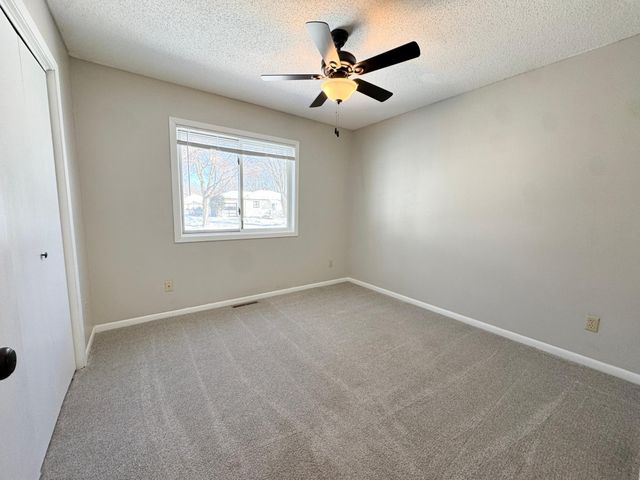 336 E Cherry Avenue, Fergus Falls, MN 56537