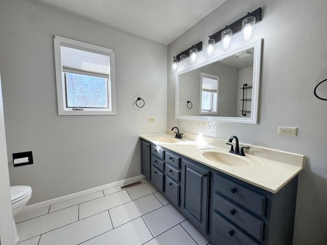 336 E Cherry Avenue, Fergus Falls, MN 56537